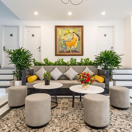 Cozrum Homes The Gallery Residence Хошимин Экстерьер фото