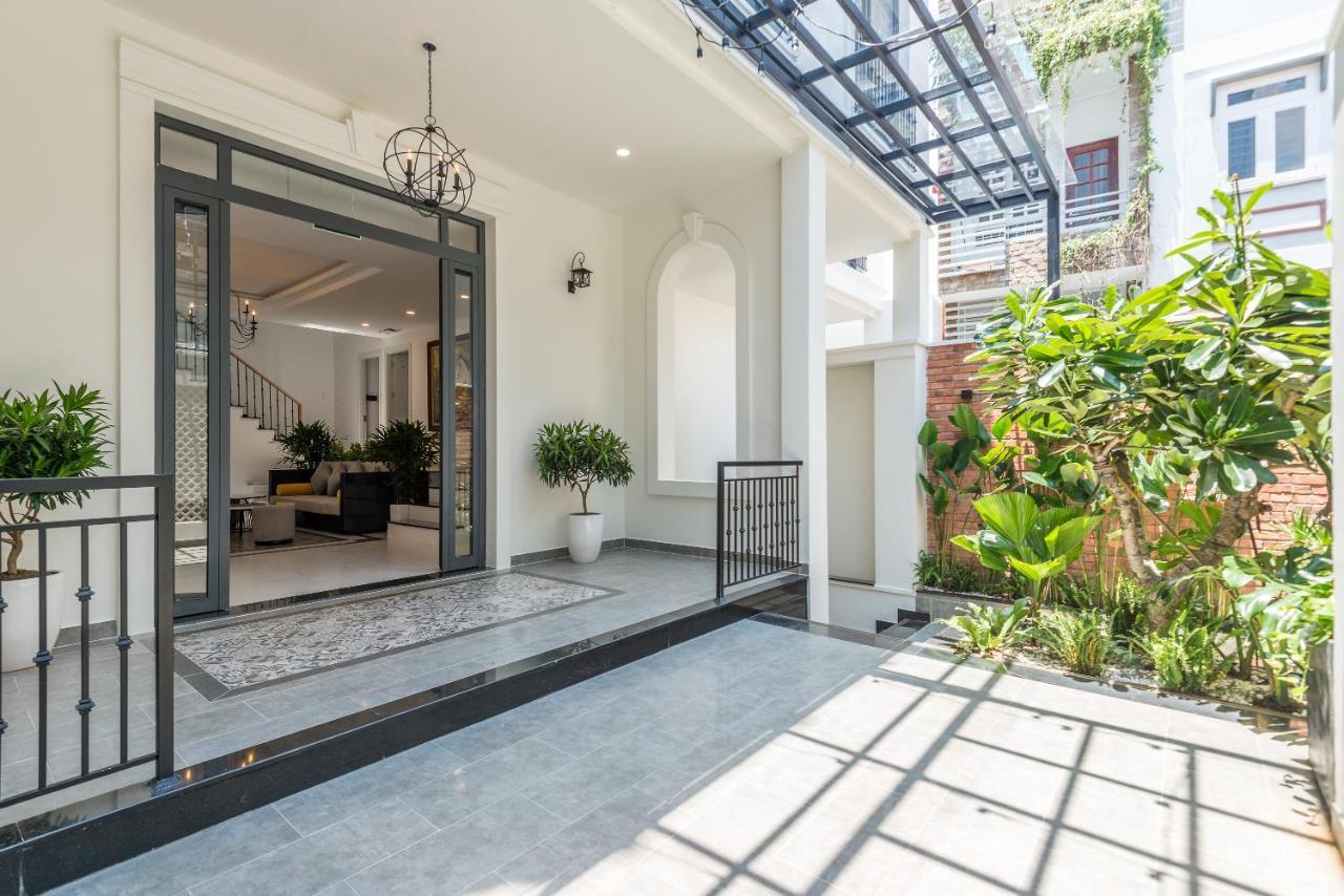 Cozrum Homes The Gallery Residence Хошимин Экстерьер фото
