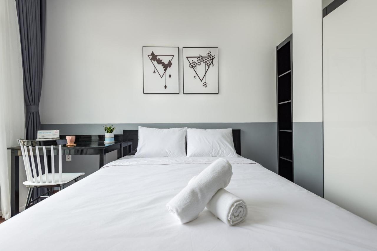 Cozrum Homes The Gallery Residence Хошимин Экстерьер фото
